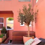 Viva Casa Da Praca With Heated Pool And Terrace Lägenhet *